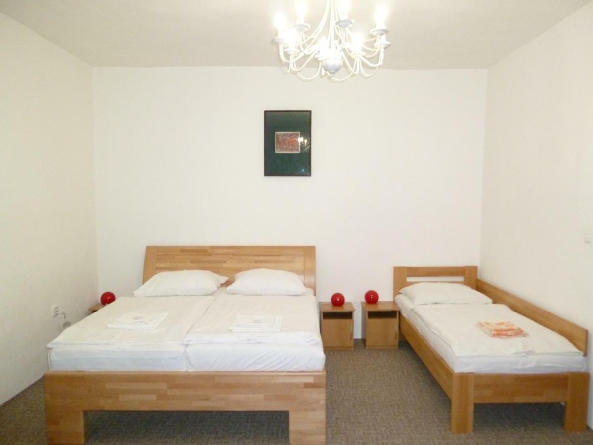 Penzion Central Zvolen Extérieur photo